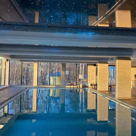 Milmari & N Lux 90 Apartment