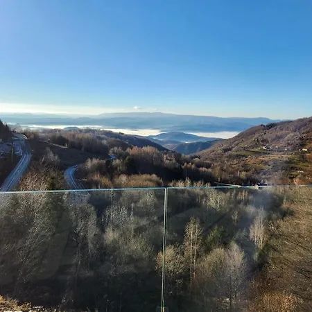 Milmari & N Lux 90 *