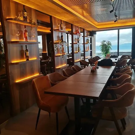 Milmari & N Lux 90 Apartament *