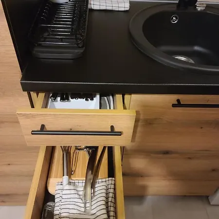 Milmari & N Lux 90 *