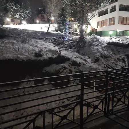 Milmari & N Lux 90 דירה *