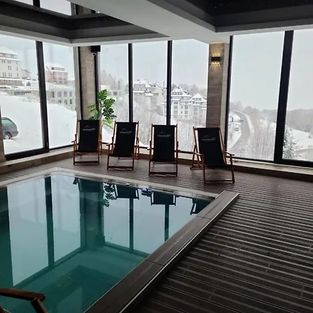 Lägenhet Milmari & N Lux 90