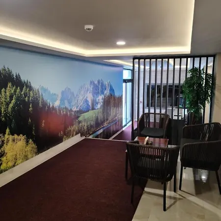 Milmari & N Lux 90 Apartament *