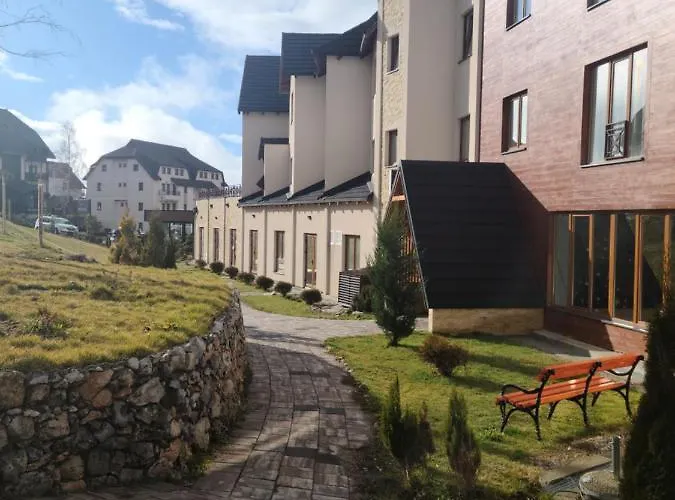 Milmari & N Lux 90 Κοπαόνικ