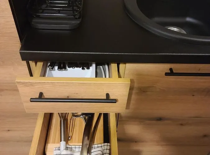 Milmari & N Lux 90 *