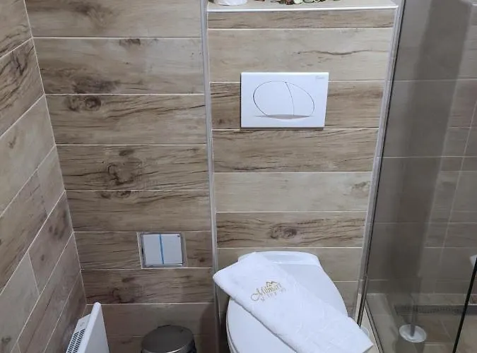 Milmari & N Lux 90 * Κοπαόνικ