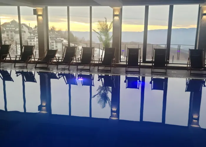 Milmari & N Lux 90 *